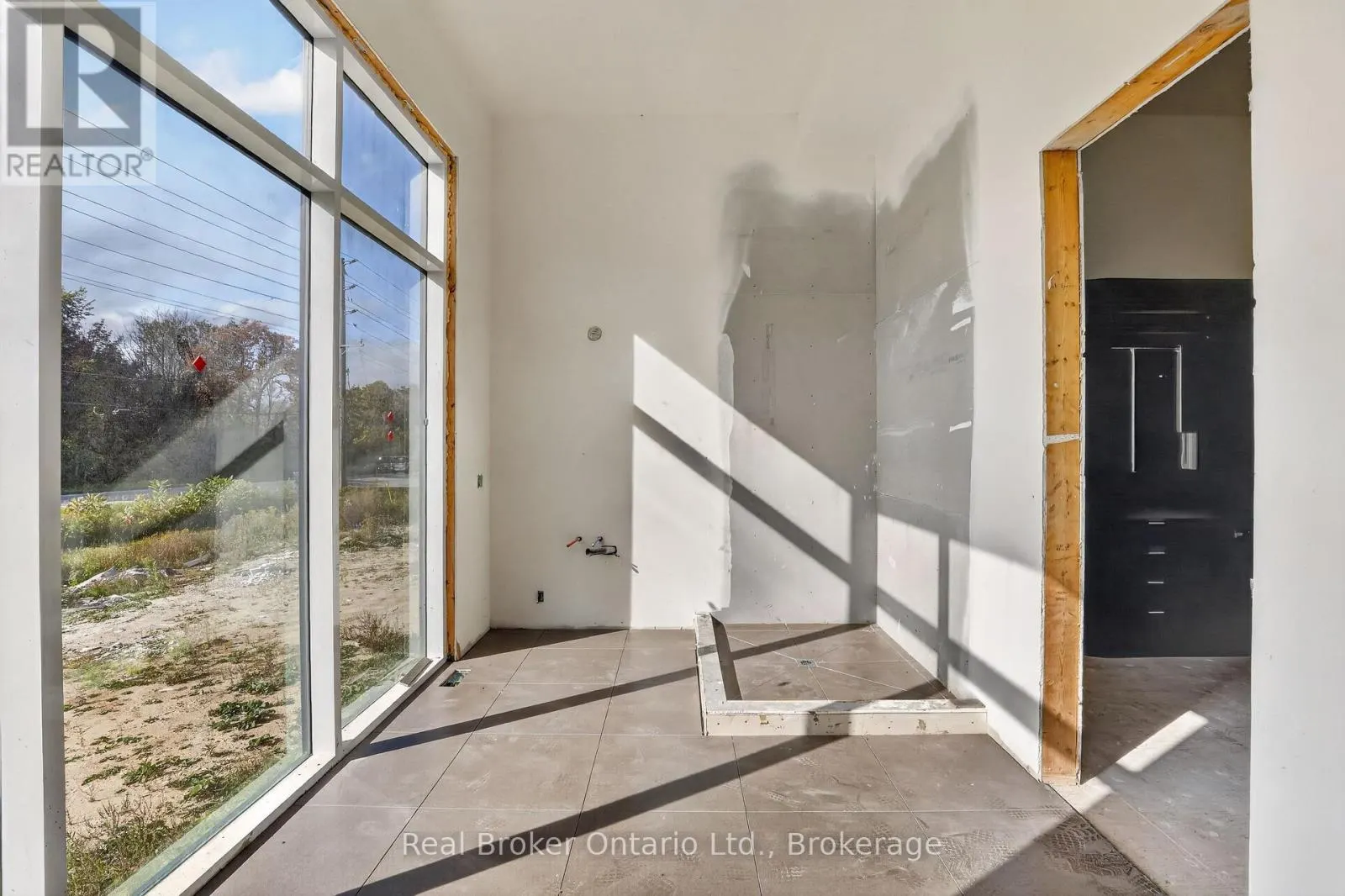 1 MEADOWLARK WAY