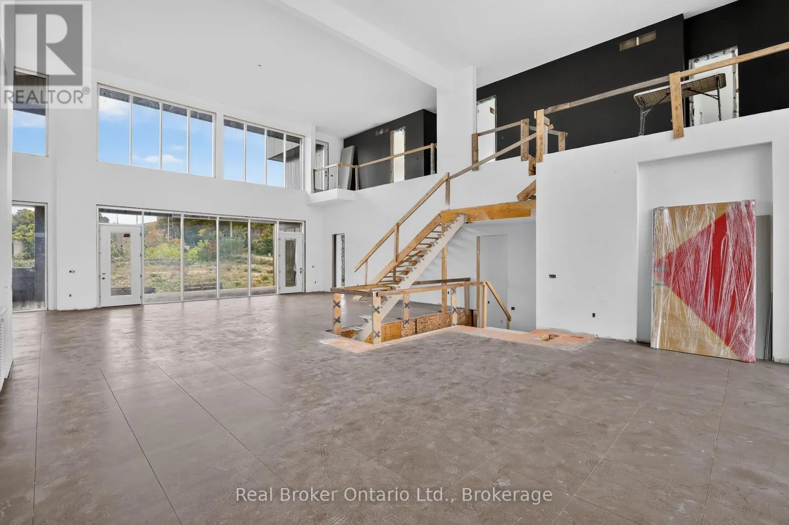 1 MEADOWLARK WAY