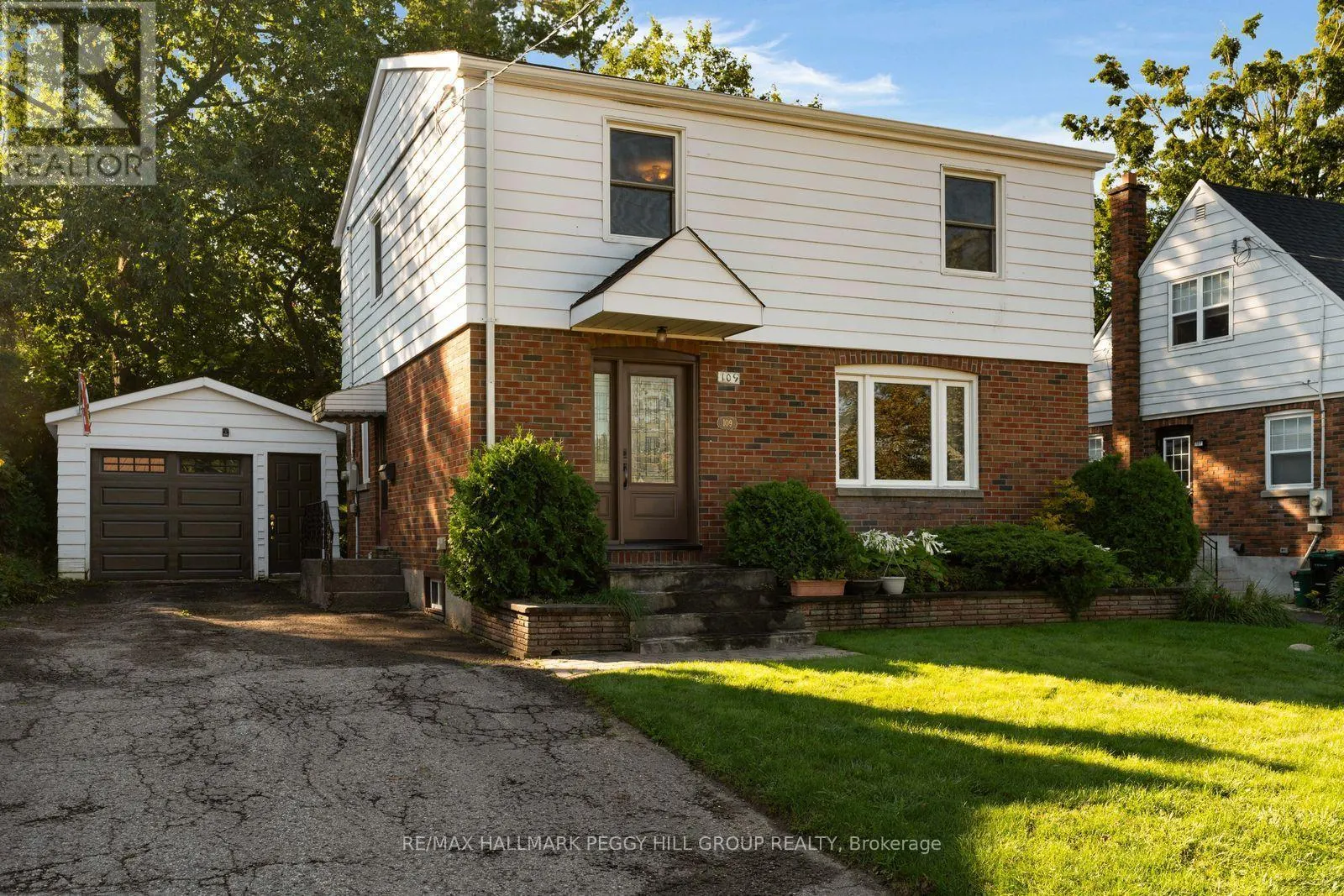 109 CODRINGTON STREET