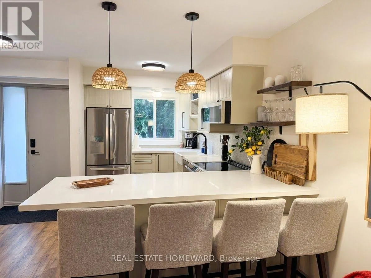 130 ESCARPMENT CRESCENT