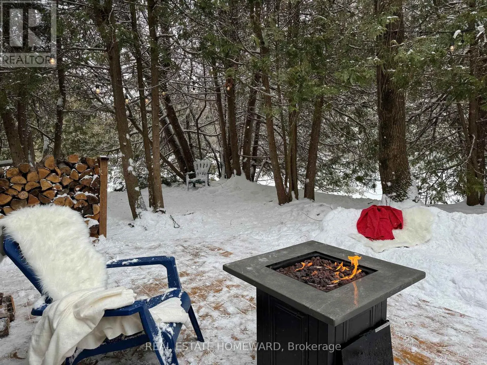 130 ESCARPMENT CRESCENT