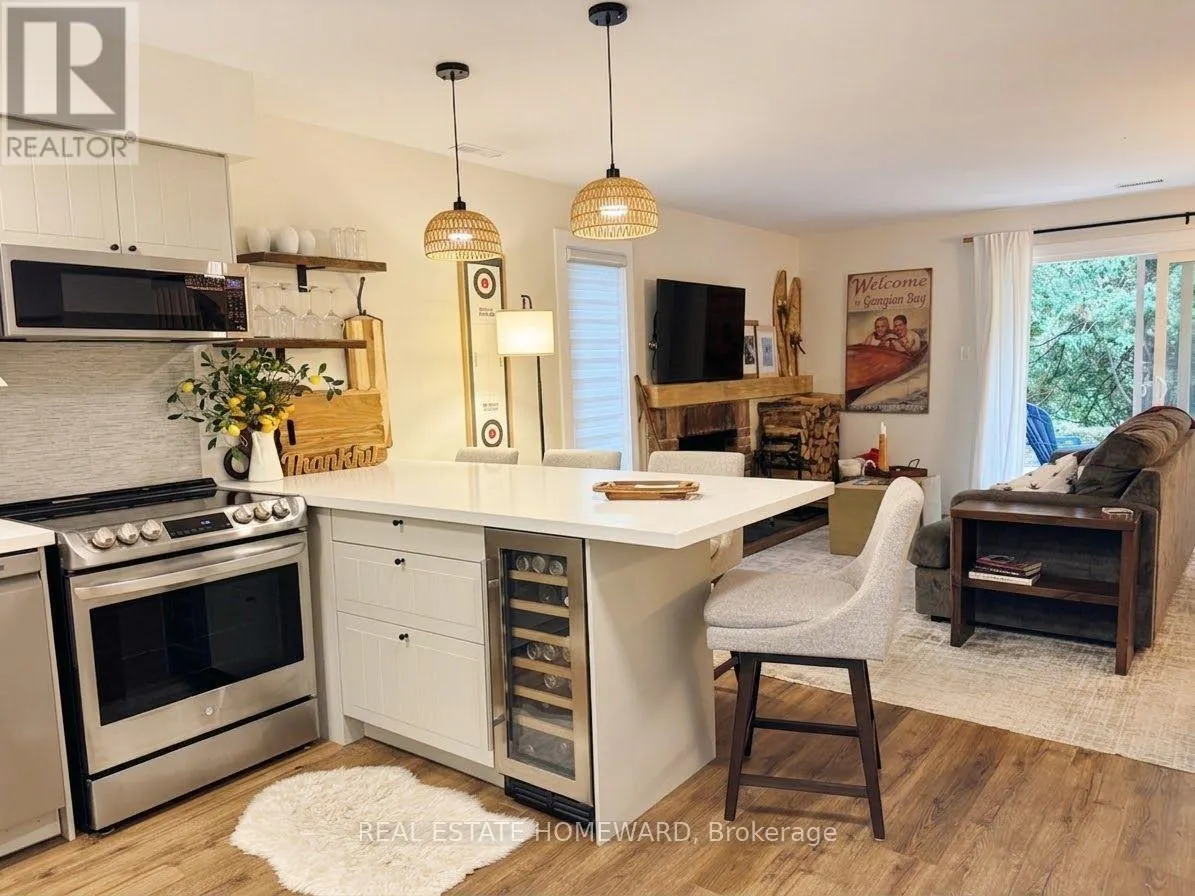 130 ESCARPMENT CRESCENT