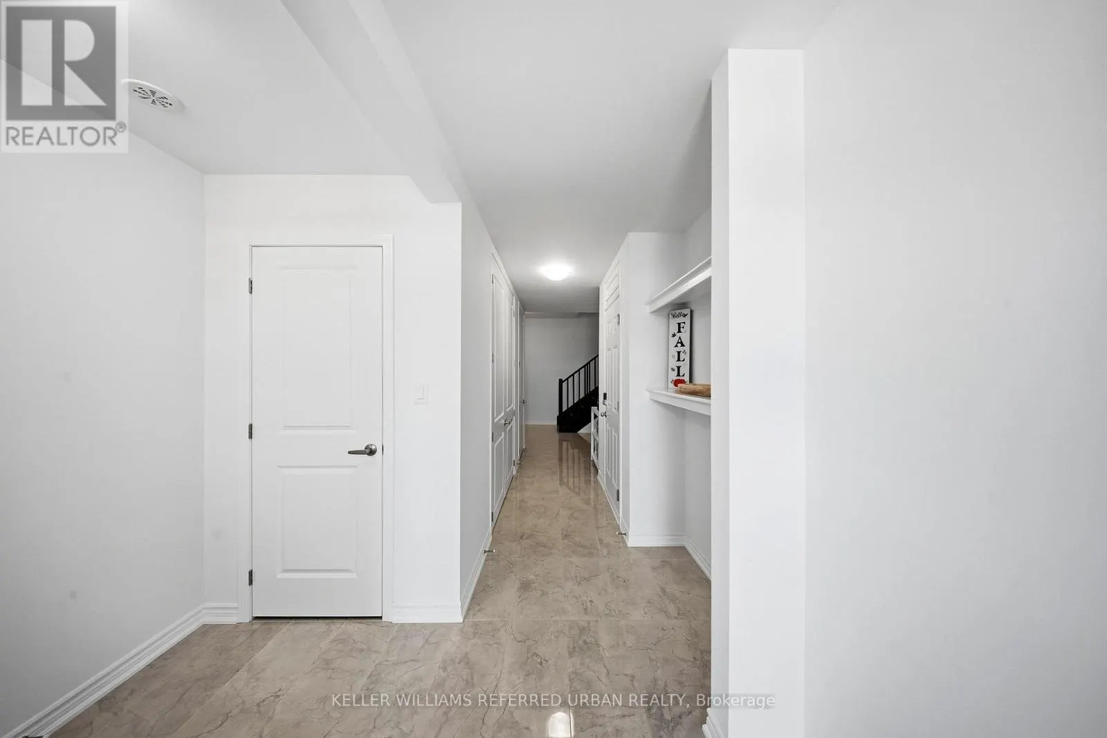 61 VINEWOOD CRESCENT