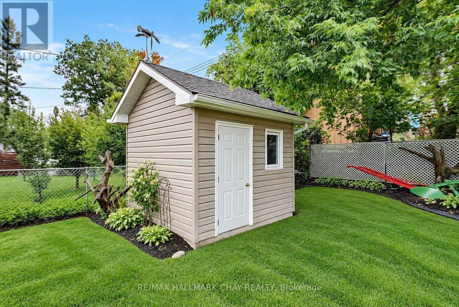 23 MARION CRESCENT