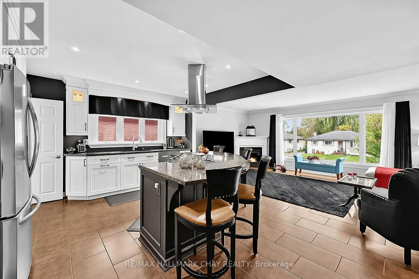 23 MARION CRESCENT