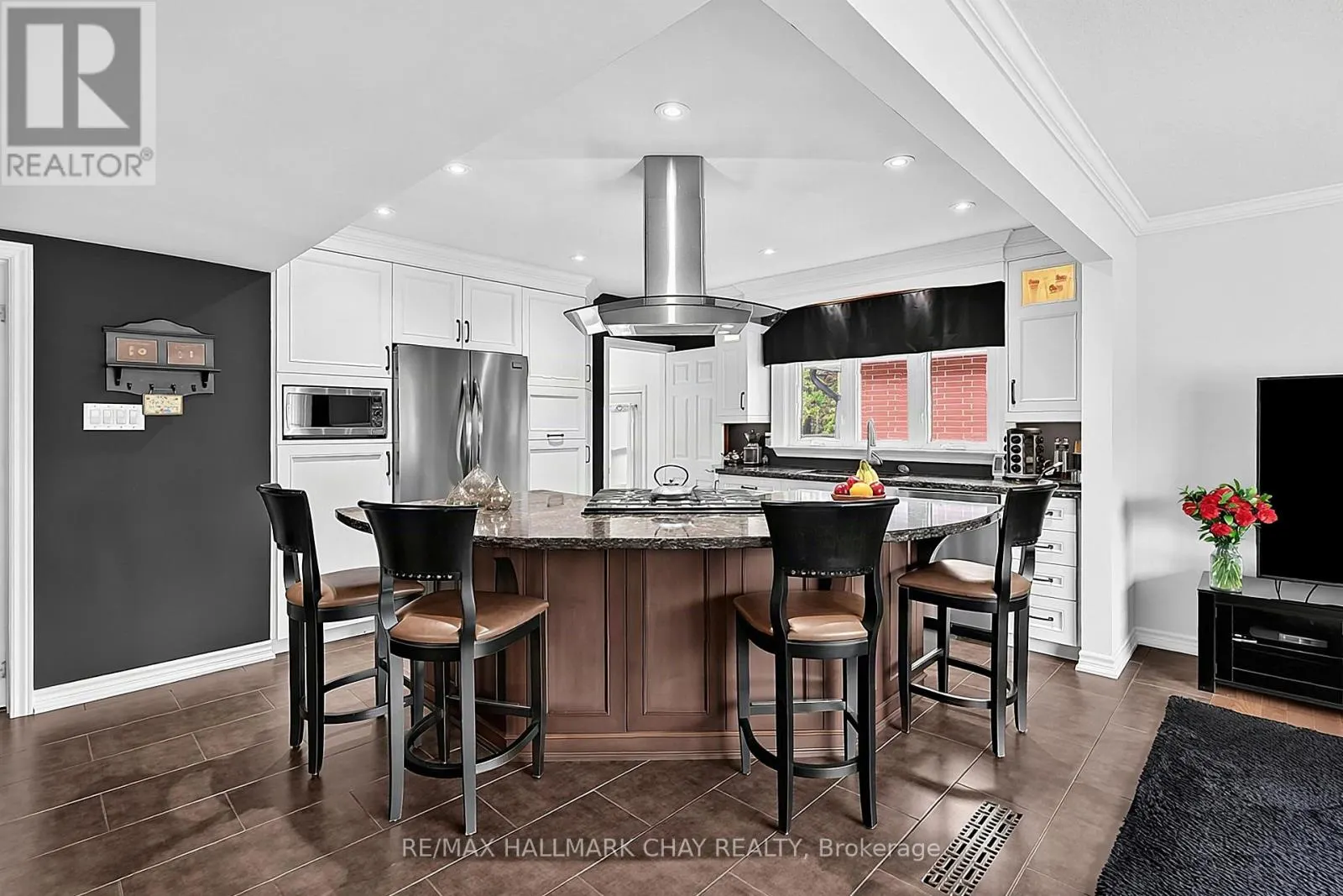 23 MARION CRESCENT