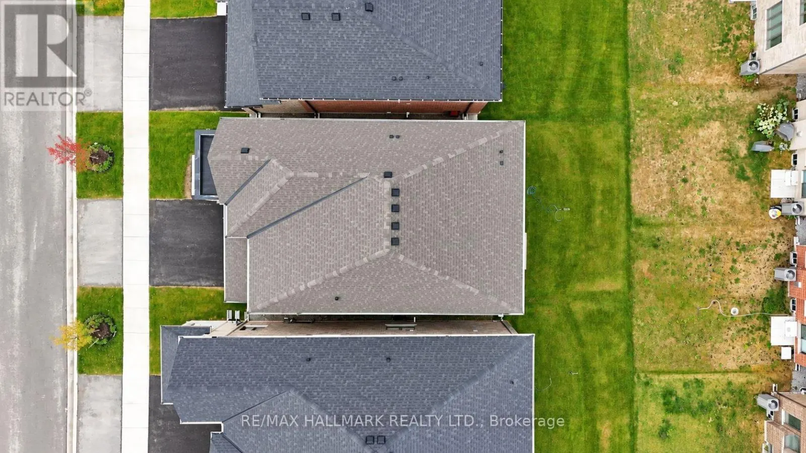 82 GRETZKY AVENUE