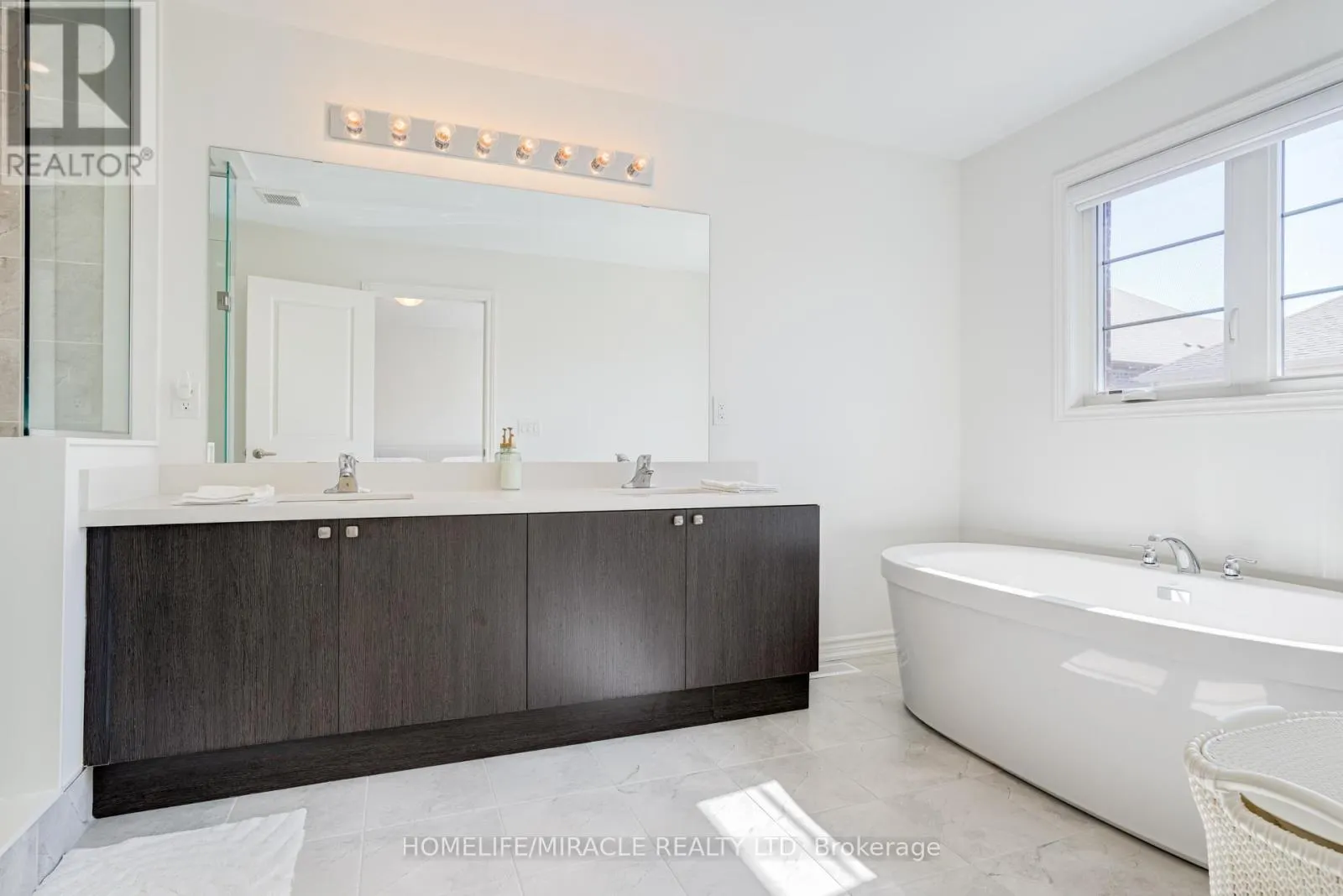14 SASSAFRAS ROAD