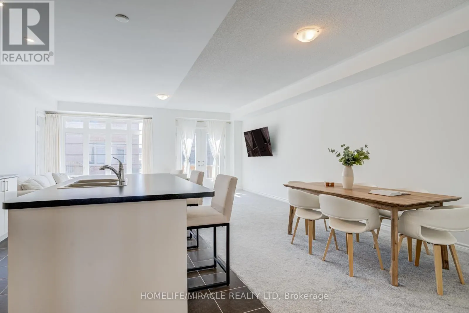 14 SASSAFRAS ROAD