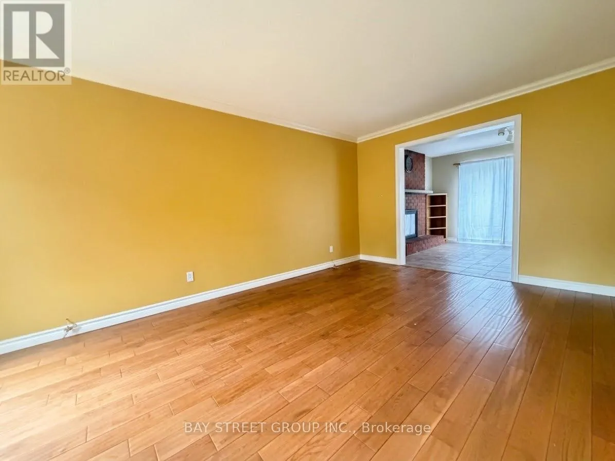 76 MAYFAIR DRIVE