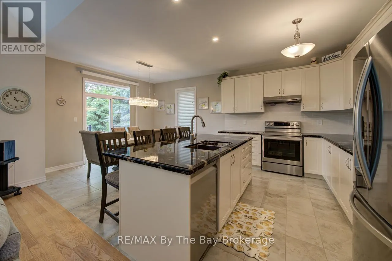 43 FAWNDALE CRESCENT