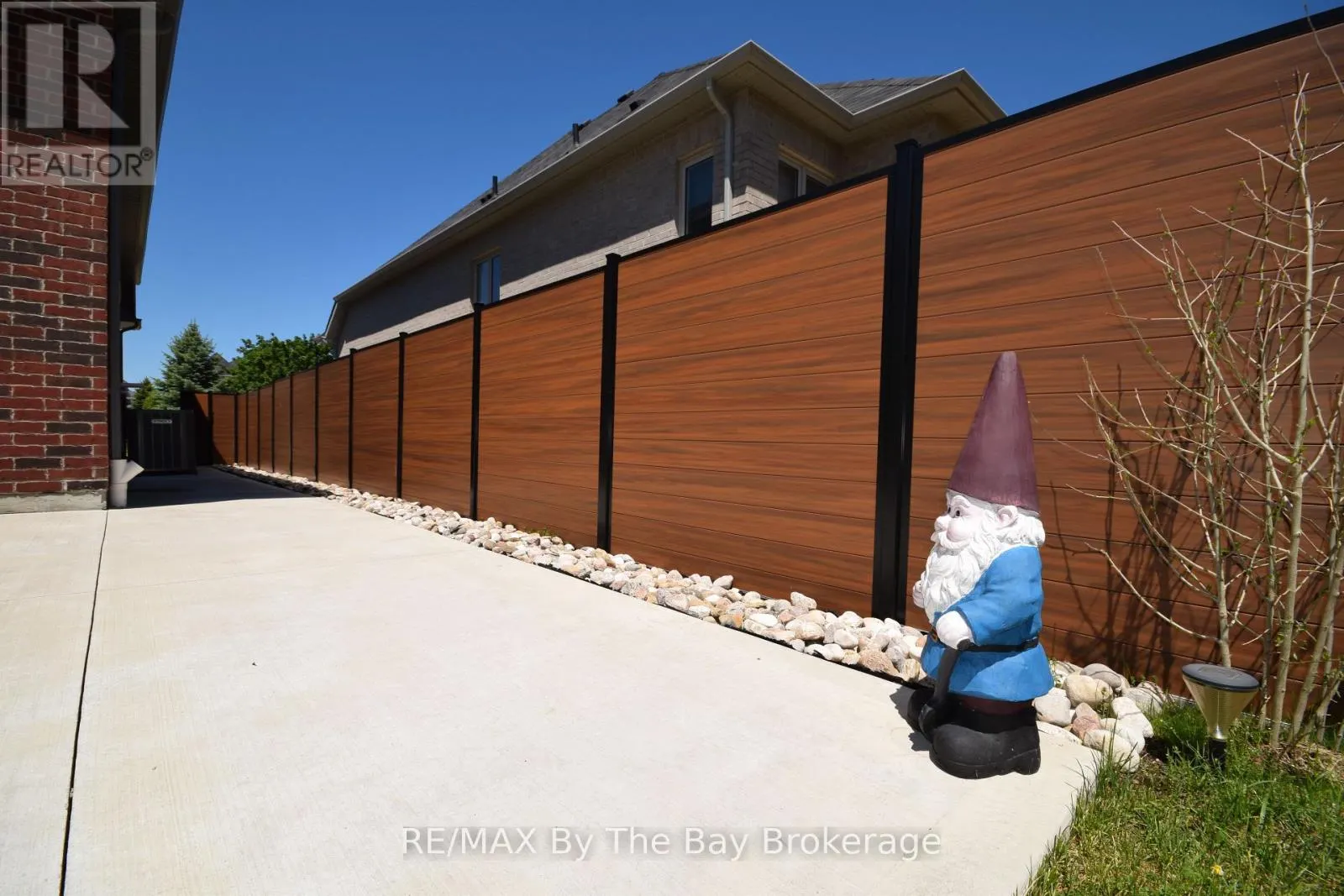 43 FAWNDALE CRESCENT