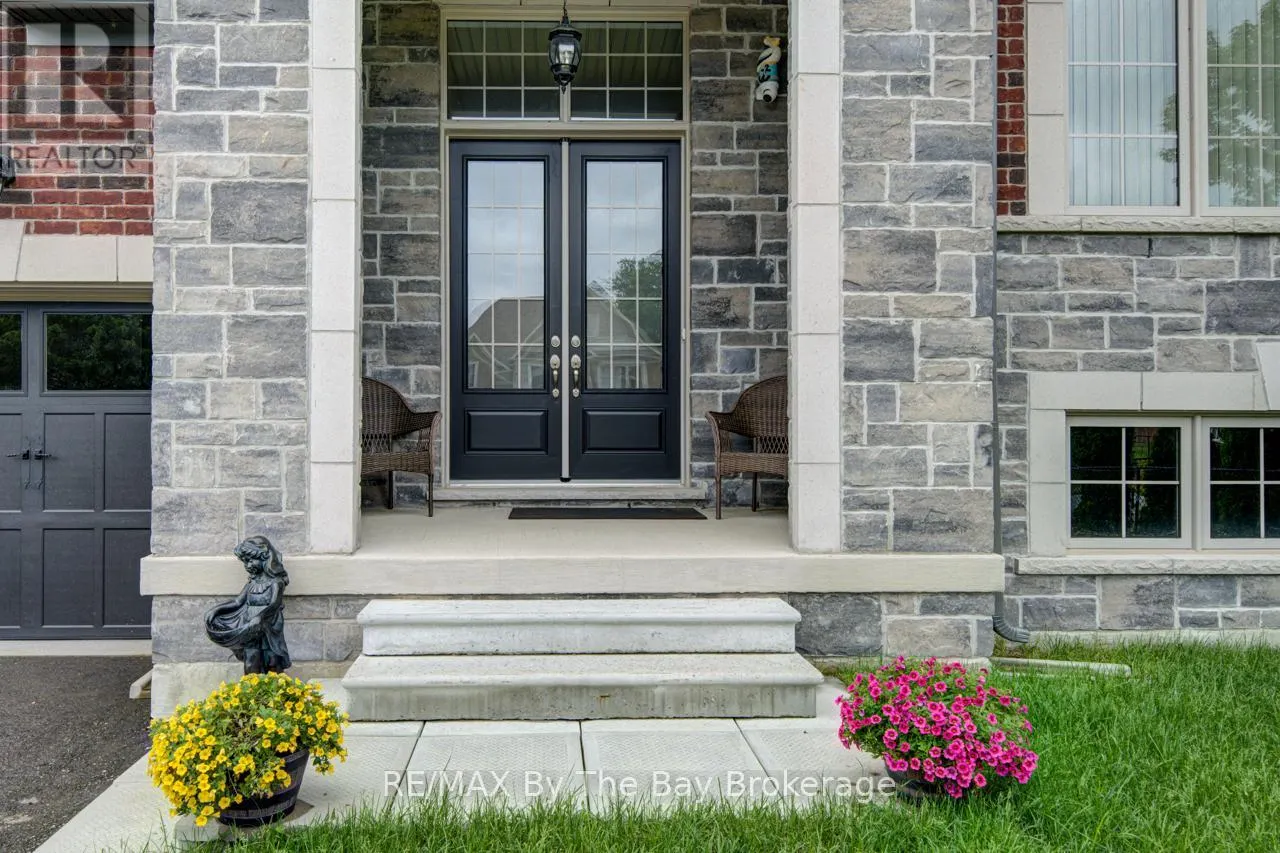 43 FAWNDALE CRESCENT
