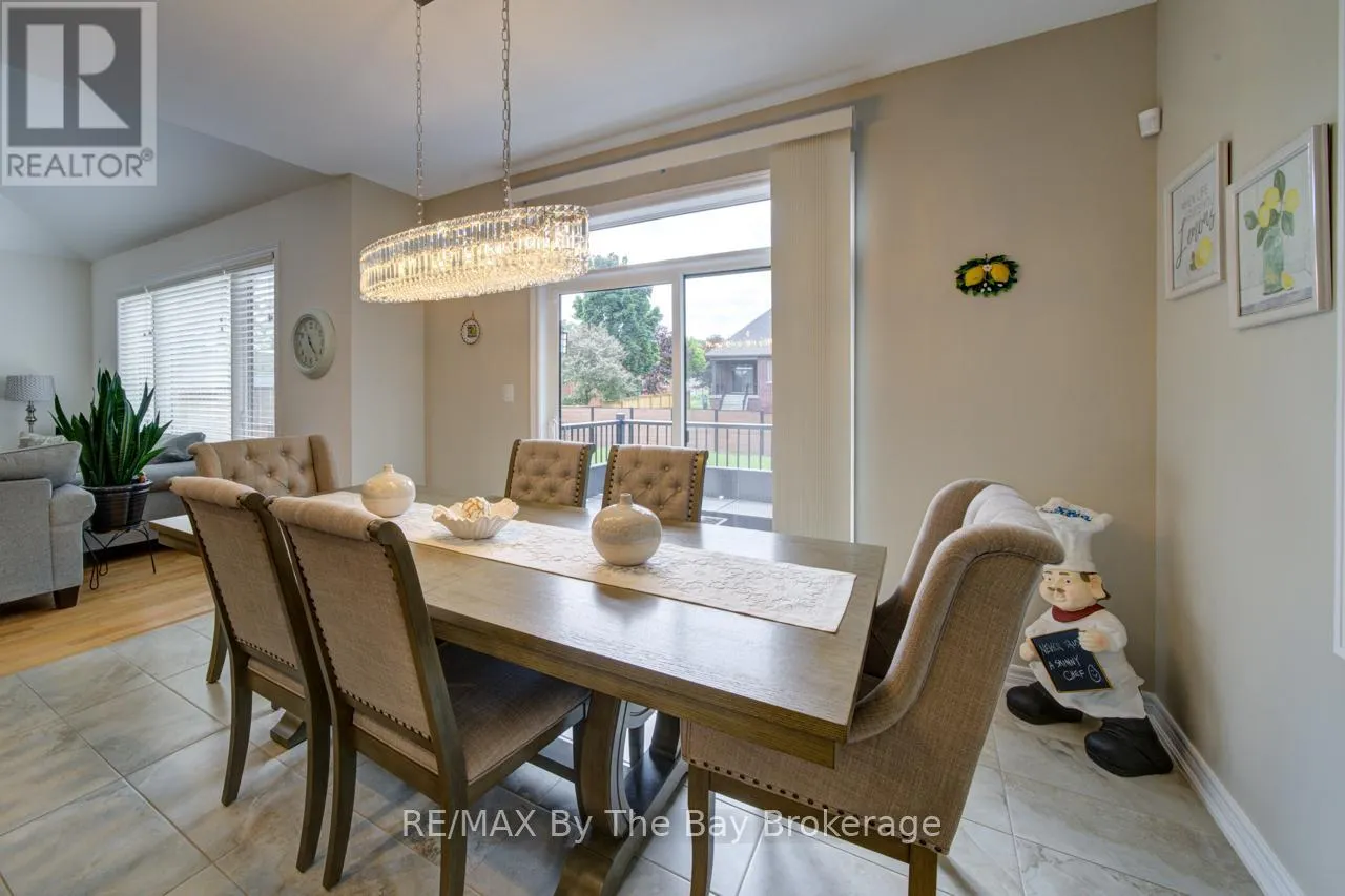 43 FAWNDALE CRESCENT