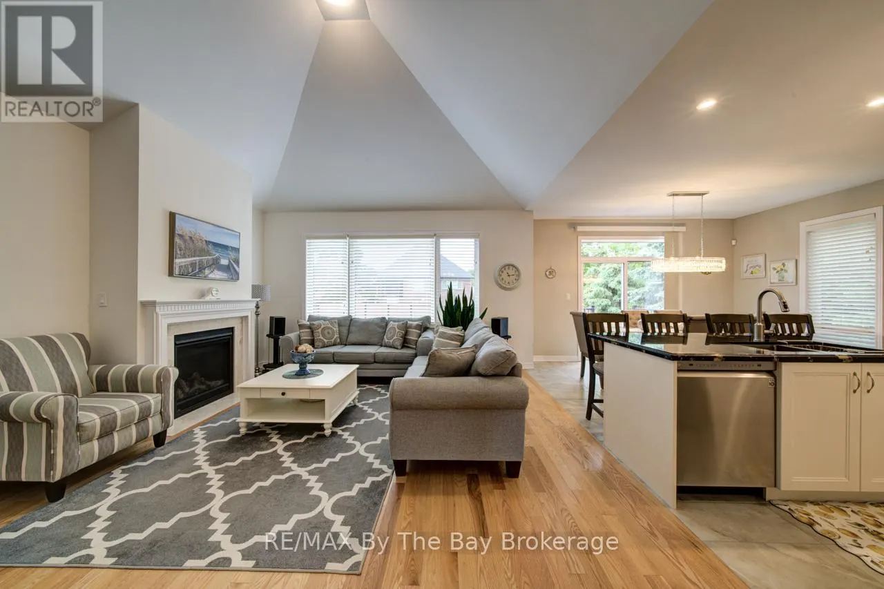 43 FAWNDALE CRESCENT