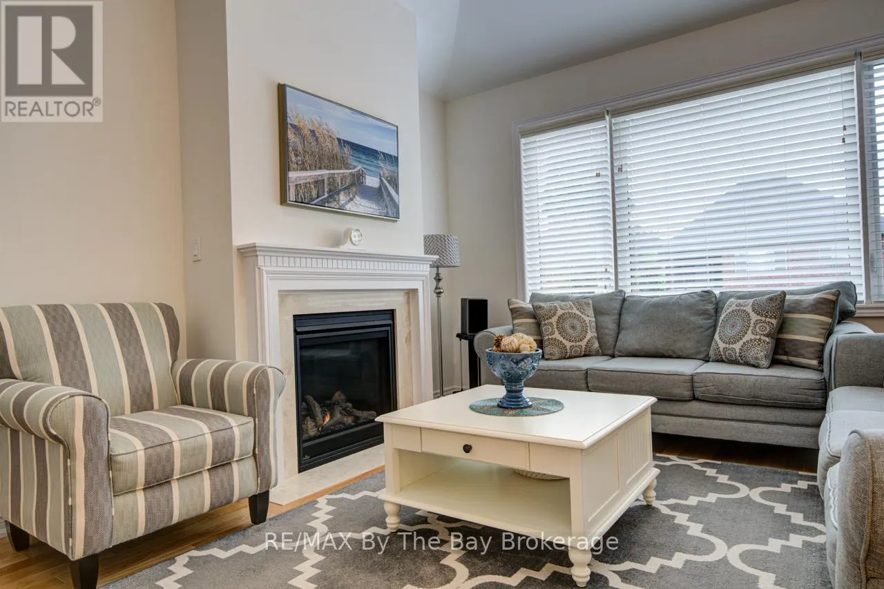 43 FAWNDALE CRESCENT