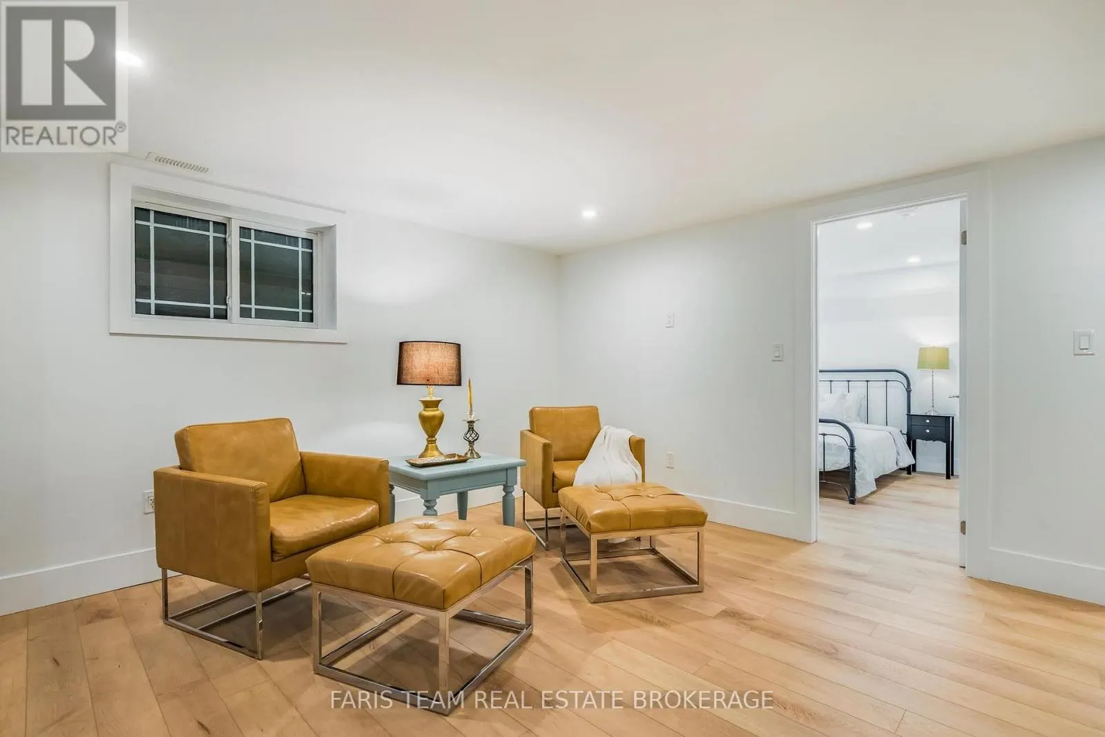 15 STONEY ROAD
