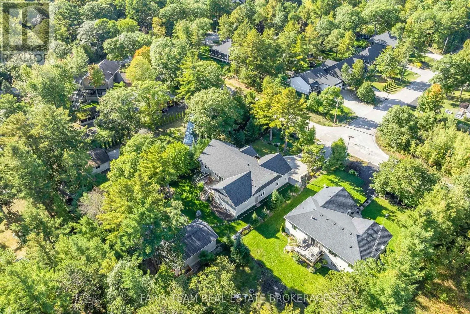15 STONEY ROAD