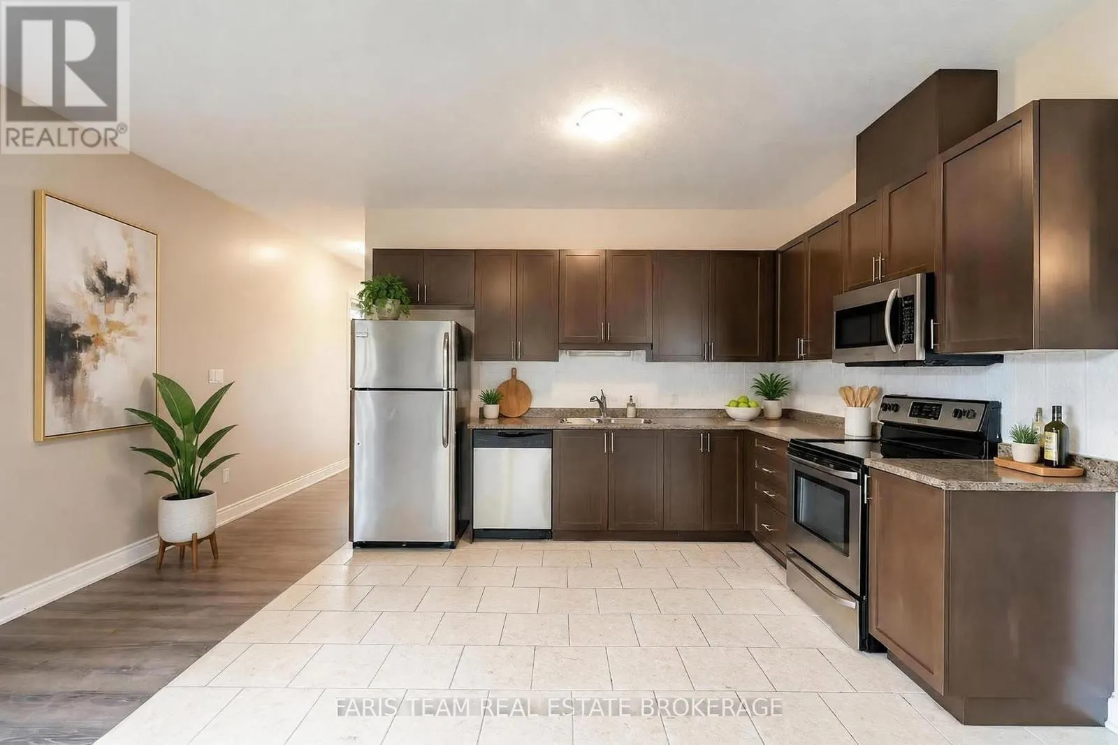 3118 EMPEROR DRIVE