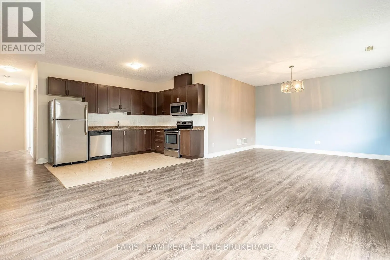 3118 EMPEROR DRIVE