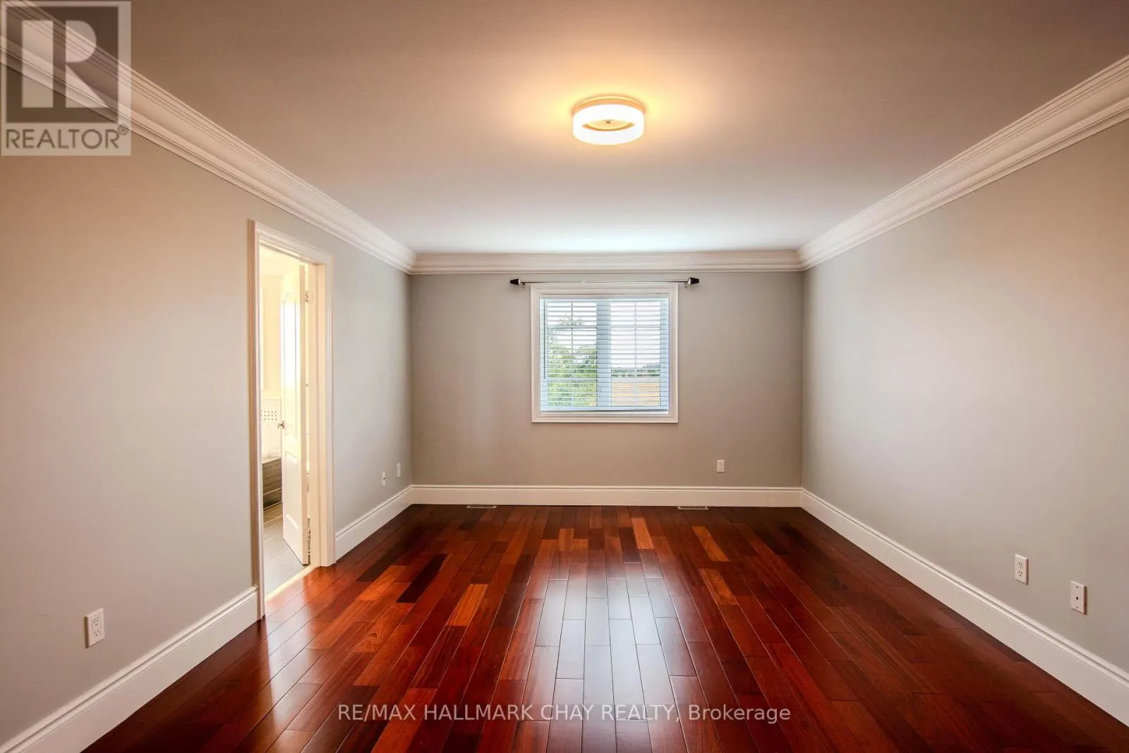 104 SUCCESSION CRESCENT