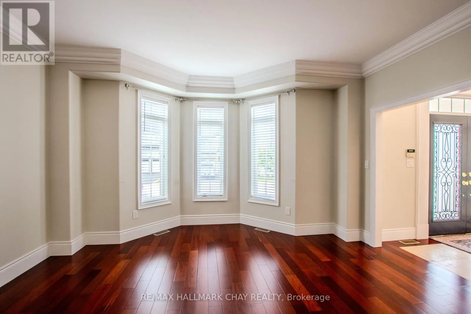 104 SUCCESSION CRESCENT