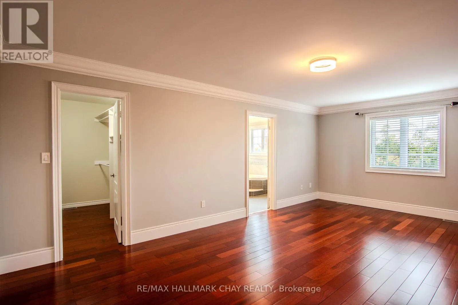 104 SUCCESSION CRESCENT