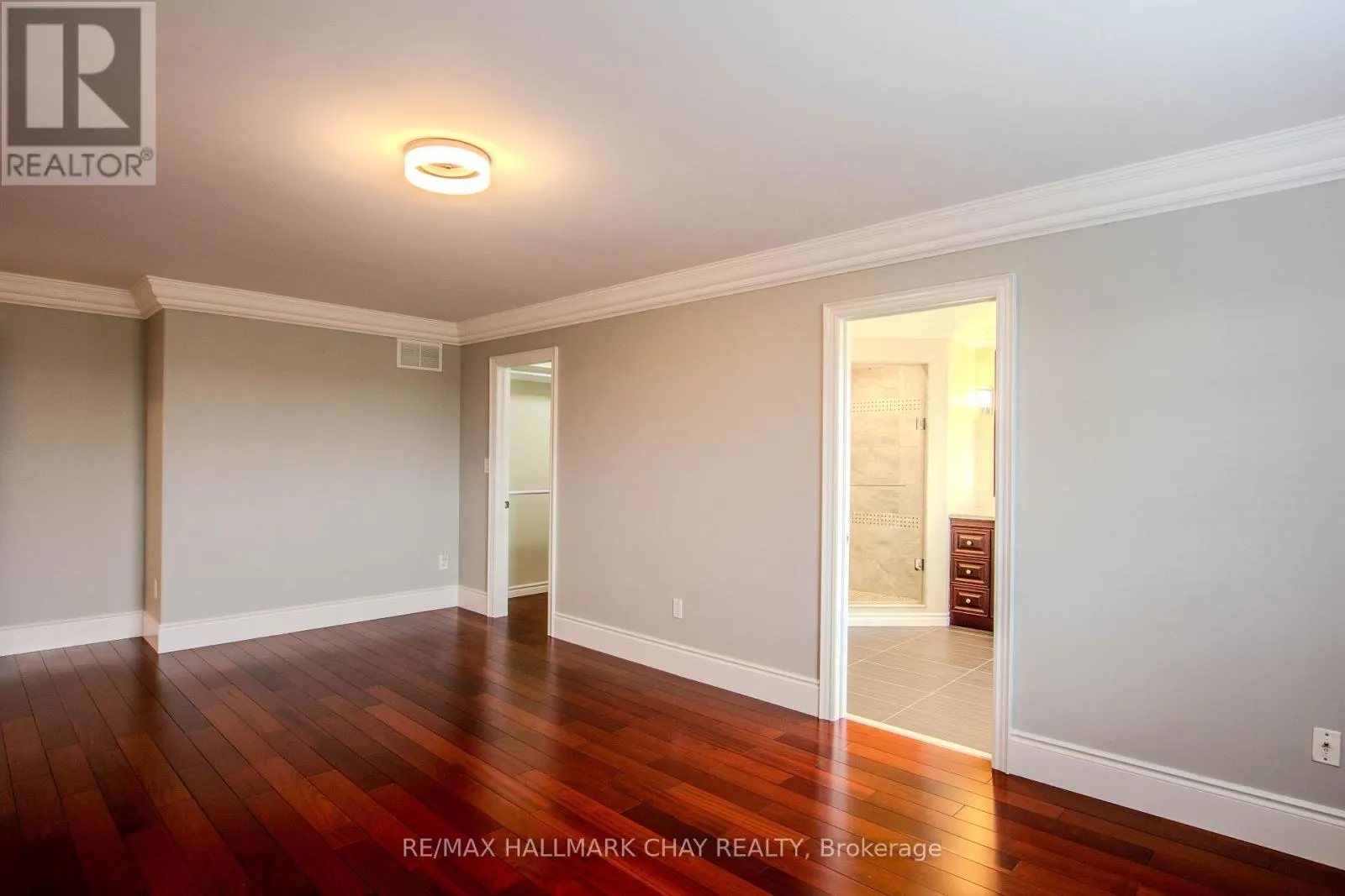 104 SUCCESSION CRESCENT