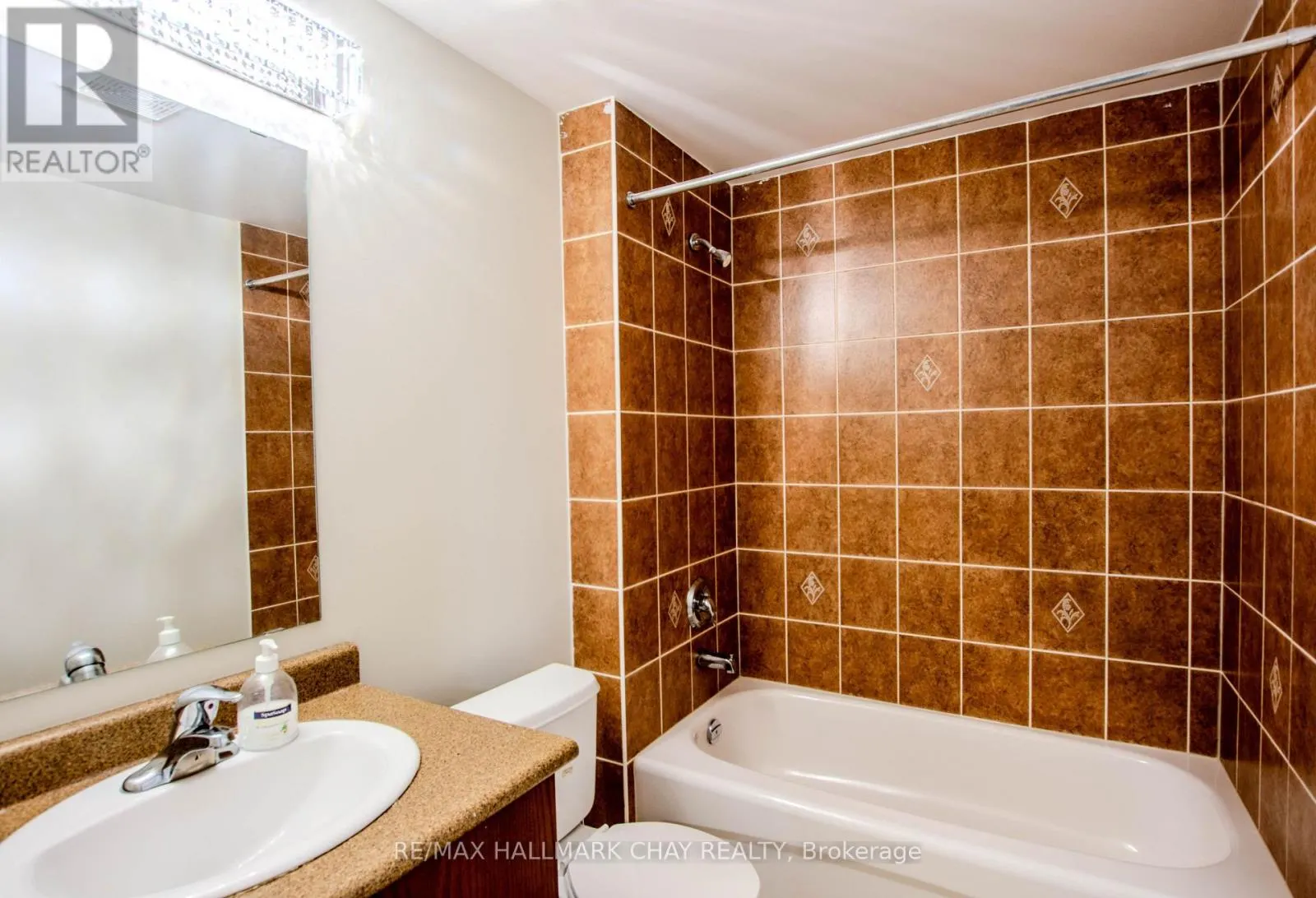 104 SUCCESSION CRESCENT