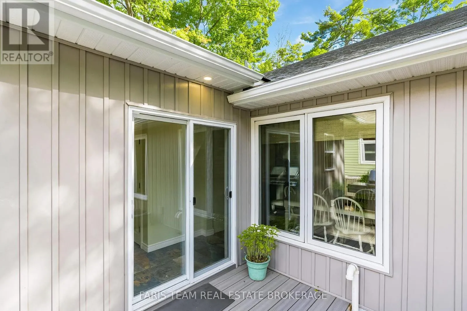 15 ROSEMARY ROAD