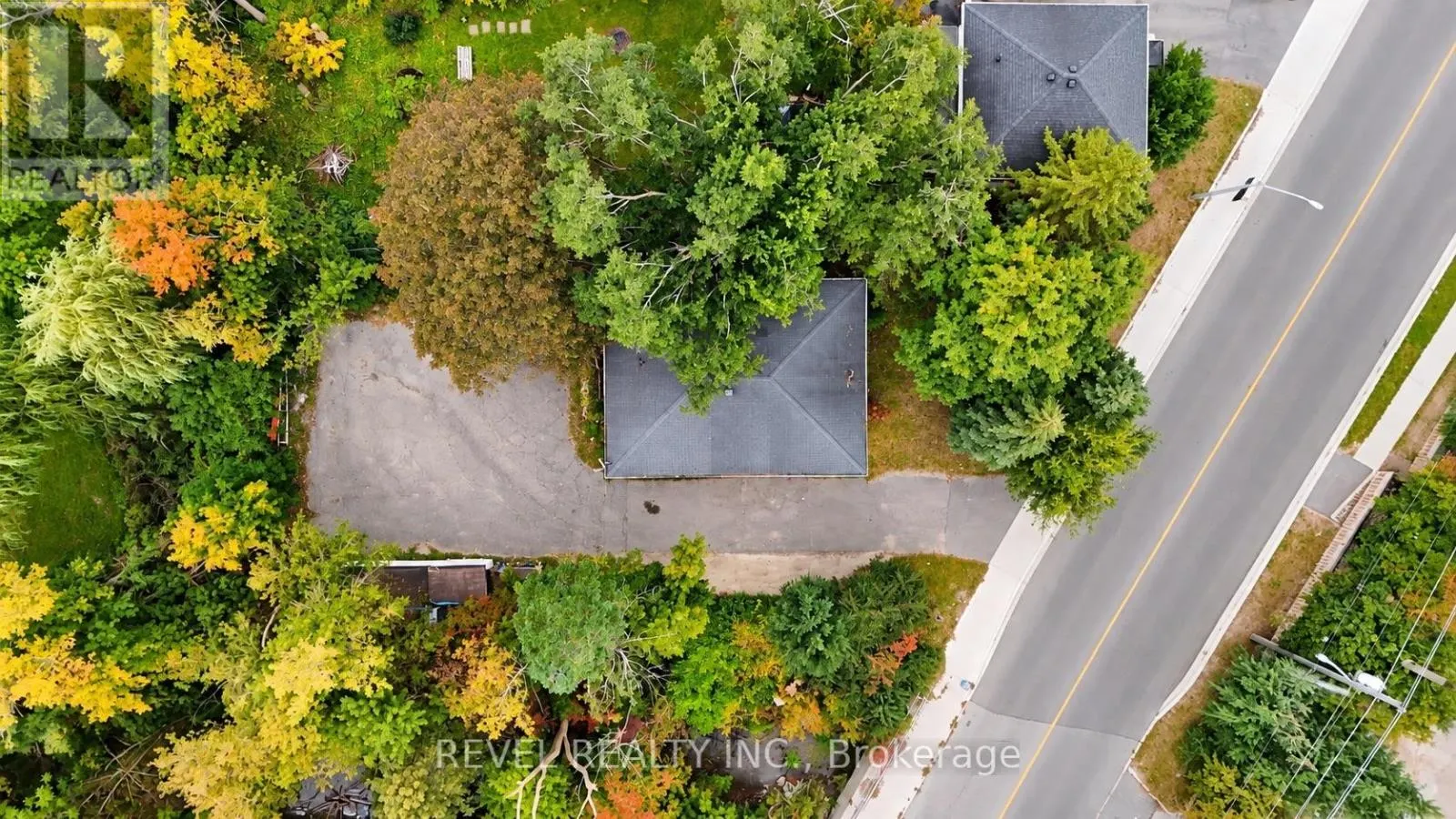 138 INNISFIL STREET