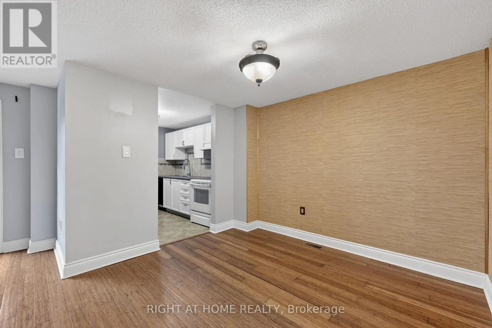 10 - 32 SAWMILL ROAD
