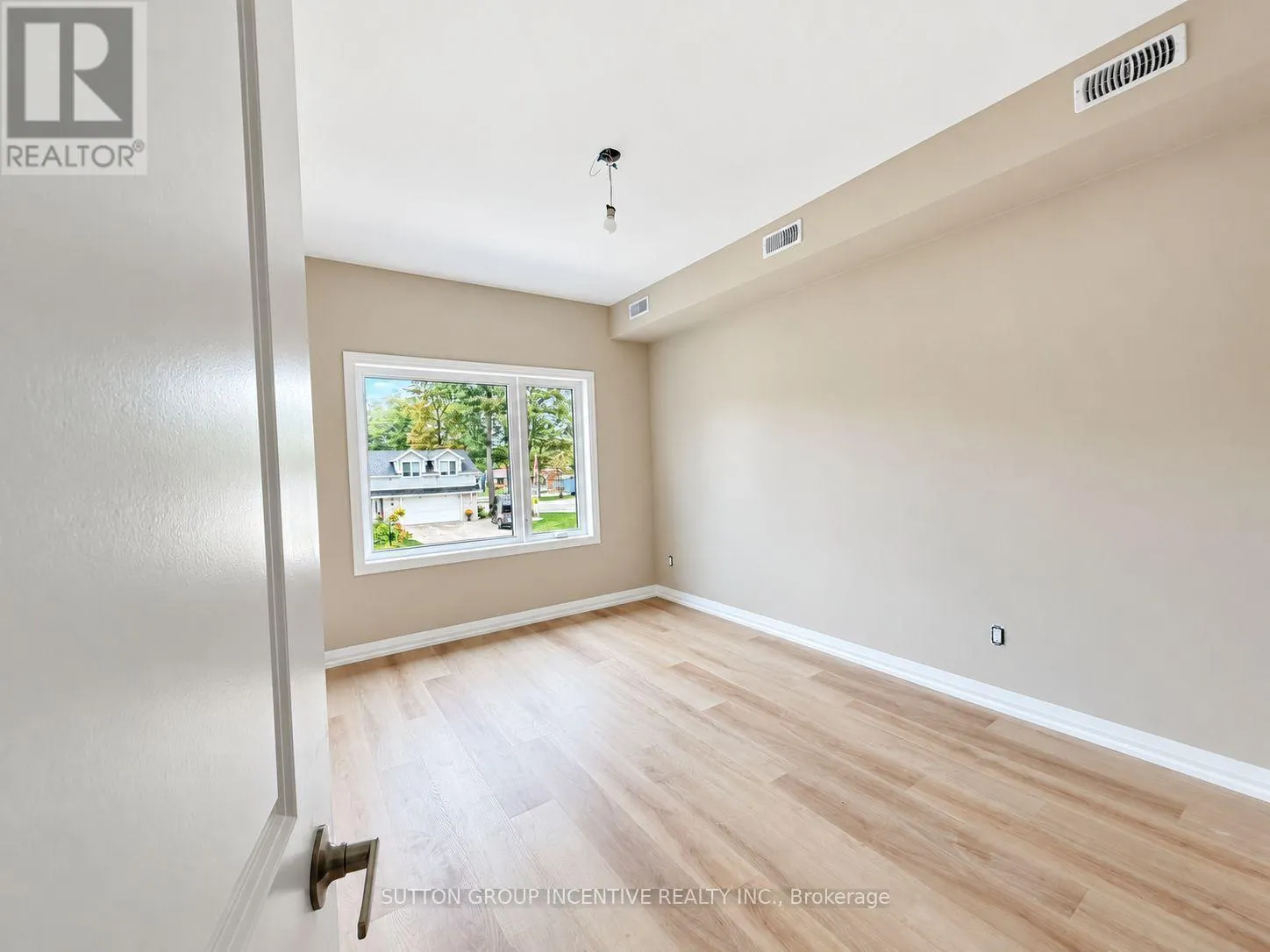 7 - 1 RIVERDALE DRIVE