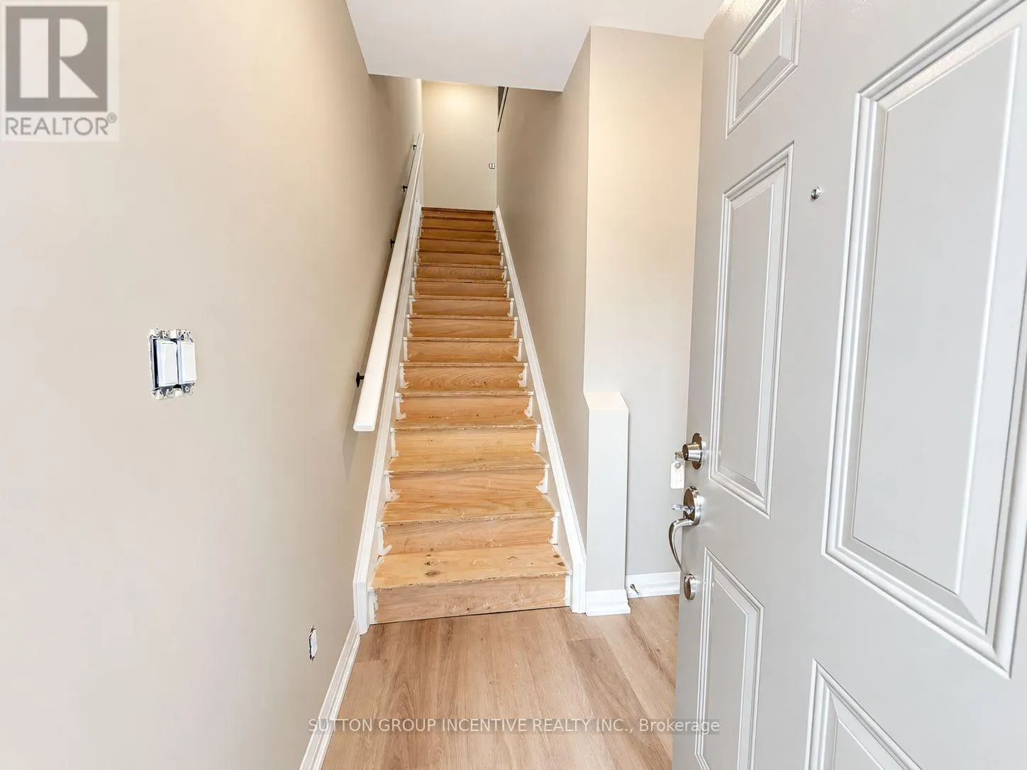 7 - 1 RIVERDALE DRIVE
