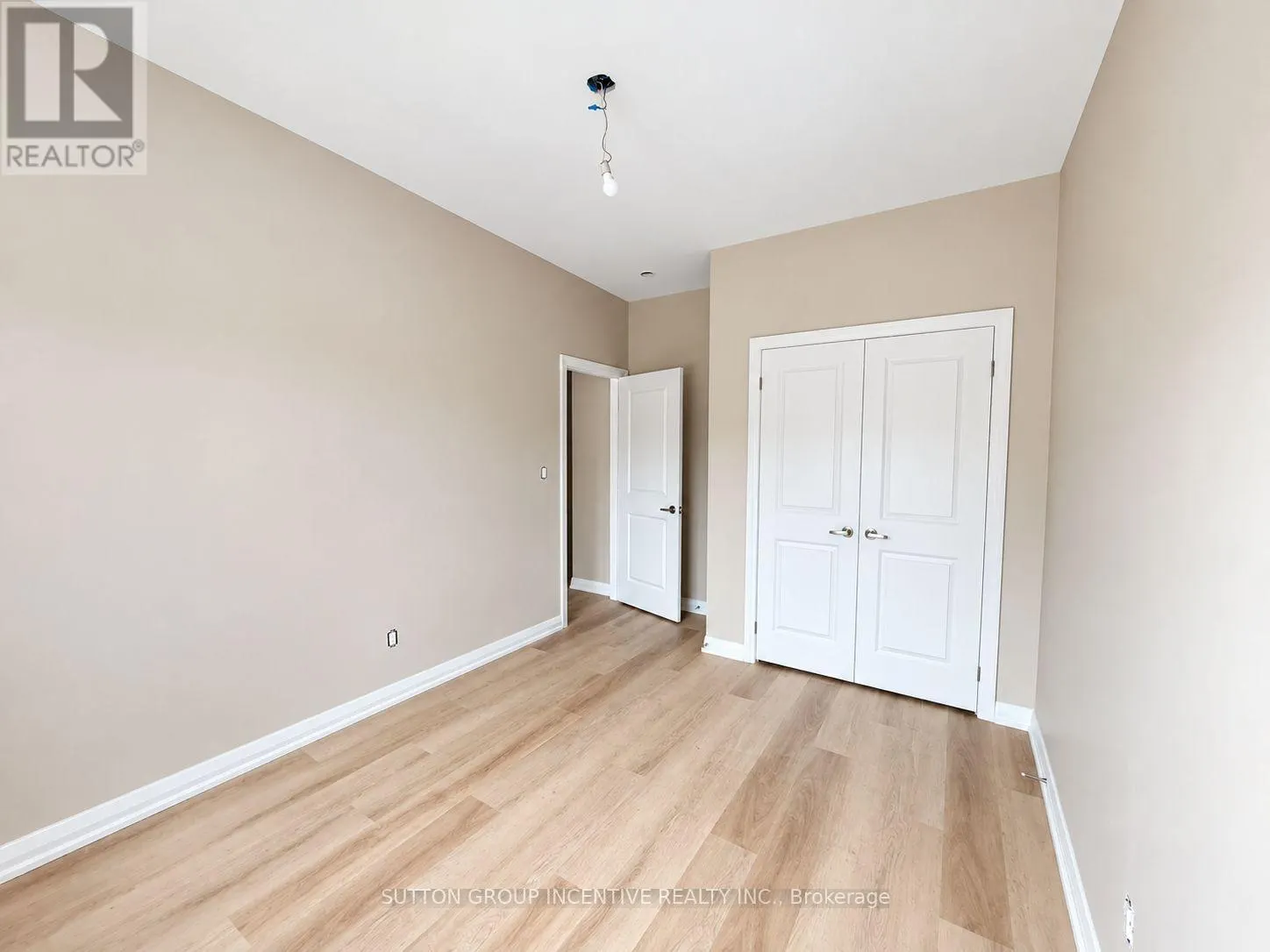 7 - 1 RIVERDALE DRIVE