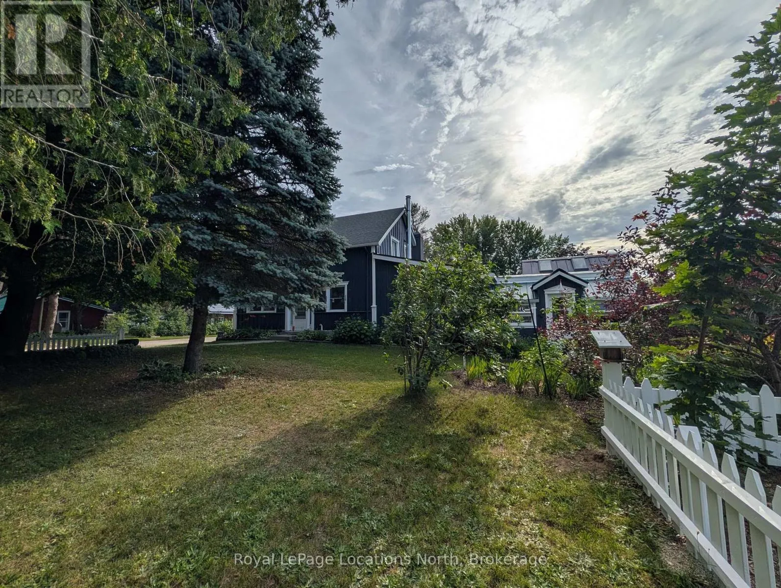 236 PHILLIPS STREET