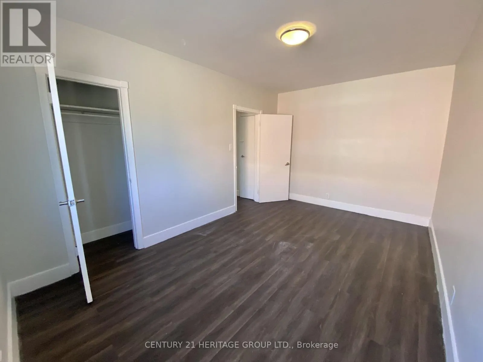 08 - 174 GROVE STREET E