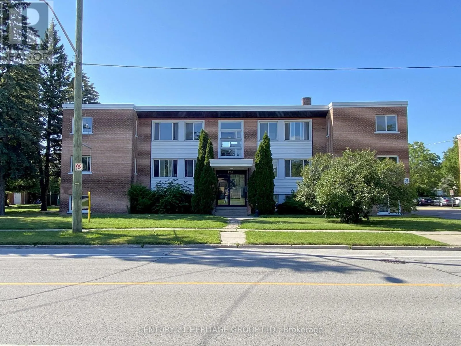 08 - 174 GROVE STREET E