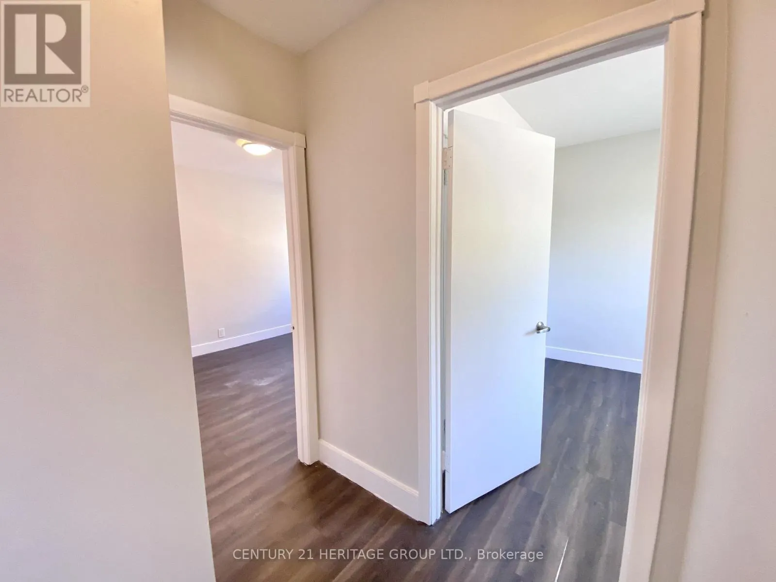 08 - 174 GROVE STREET E