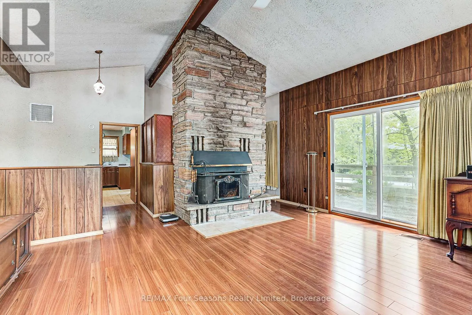 828 OXBOW PARK DRIVE