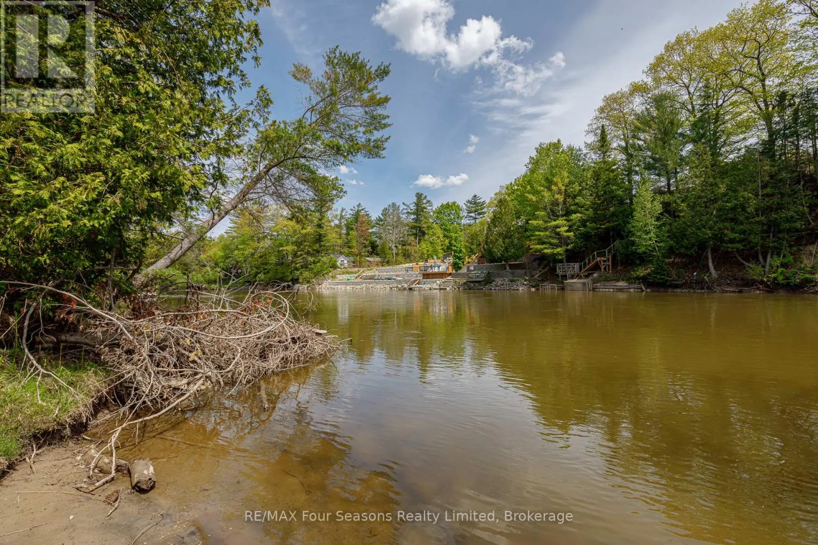 828 OXBOW PARK DRIVE