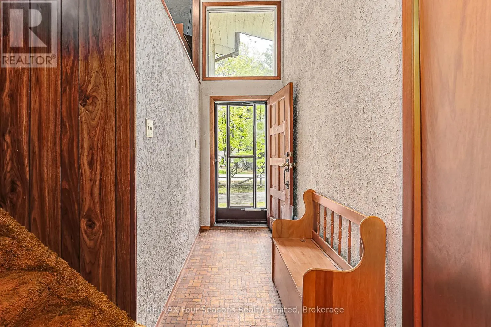 828 OXBOW PARK DRIVE