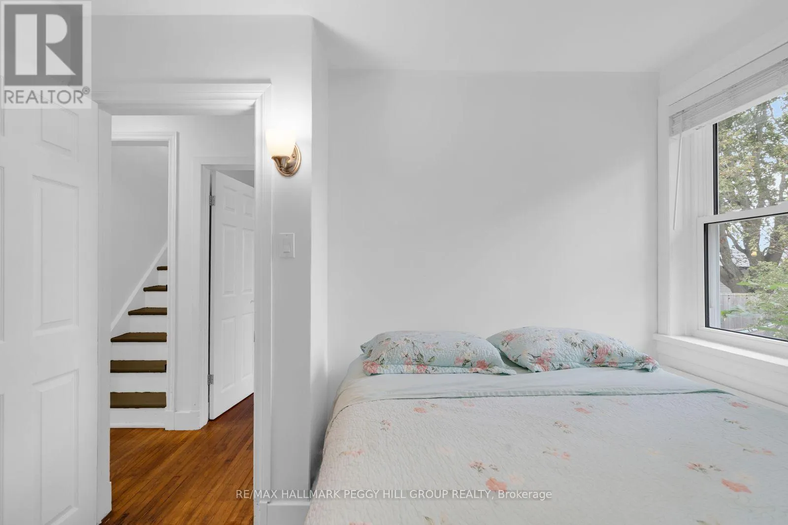 1556 FLOS RD 4 W