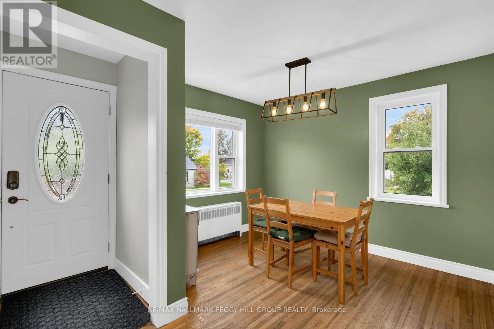 1556 FLOS RD 4 W