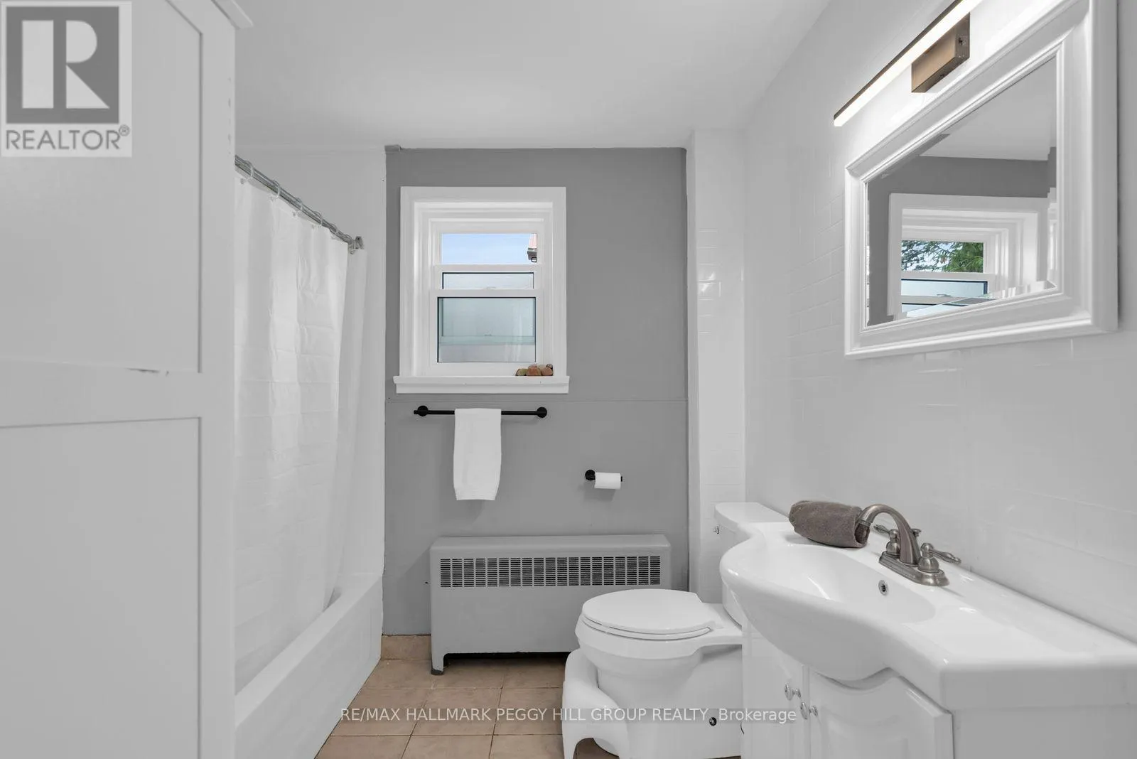 1556 FLOS RD 4 W