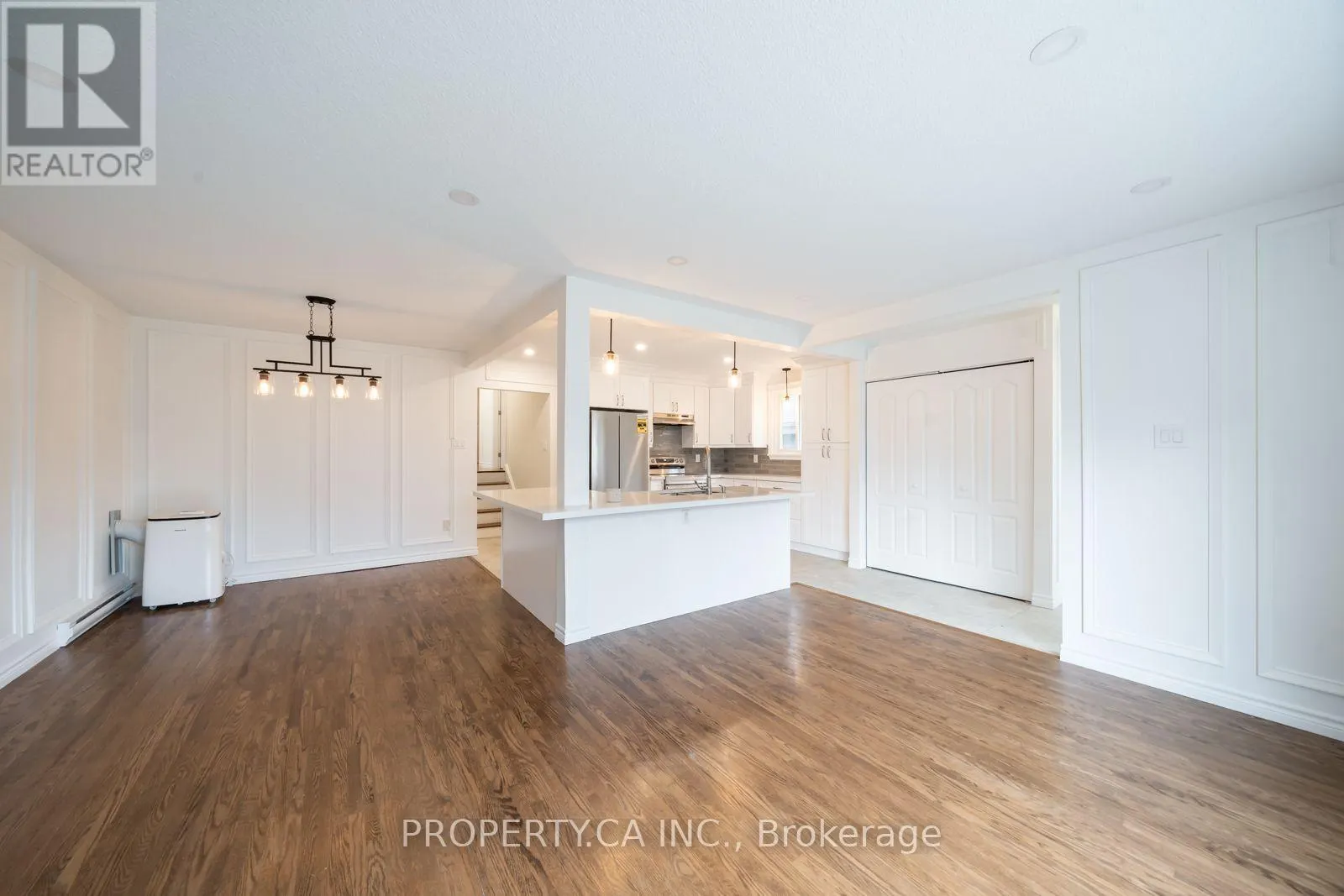 24 THORNCREST ROAD