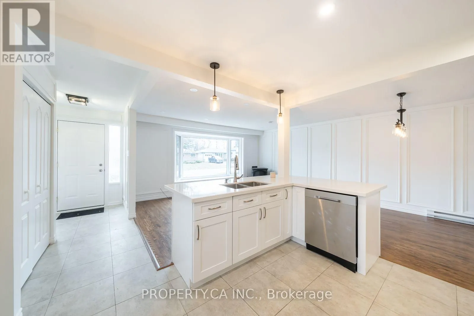 24 THORNCREST ROAD