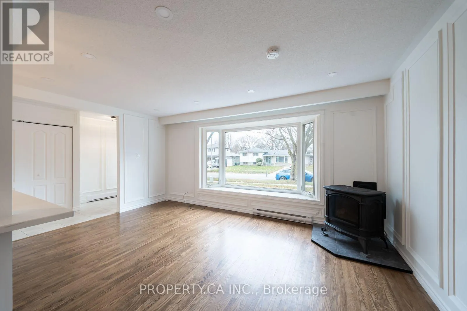 24 THORNCREST ROAD