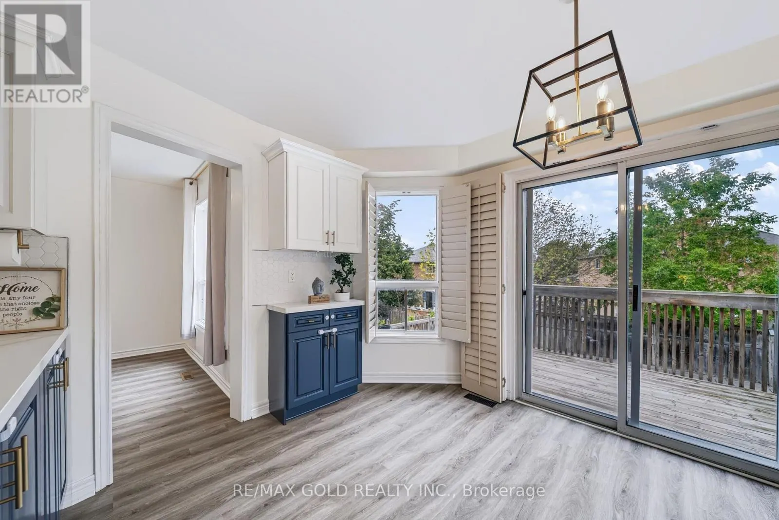 43 GOLDEN MEADOW ROAD