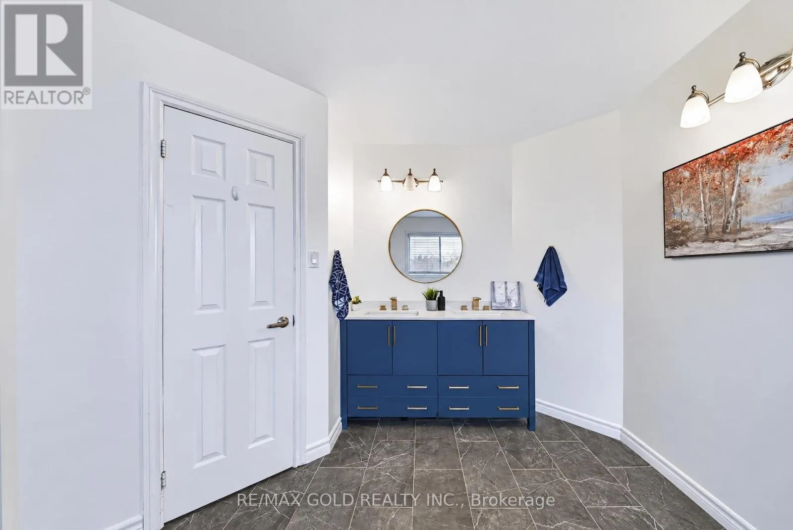 43 GOLDEN MEADOW ROAD